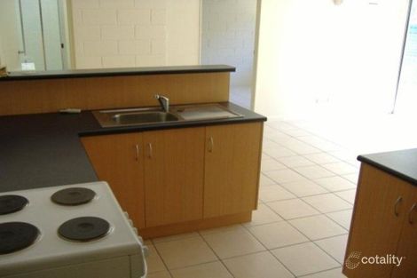 Property photo of 4/54 Percy Street West End QLD 4810