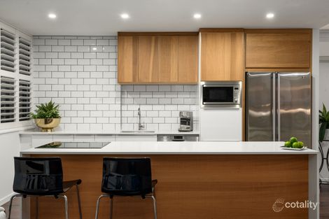 Property photo of 2/12 Hanworth Street East Brisbane QLD 4169