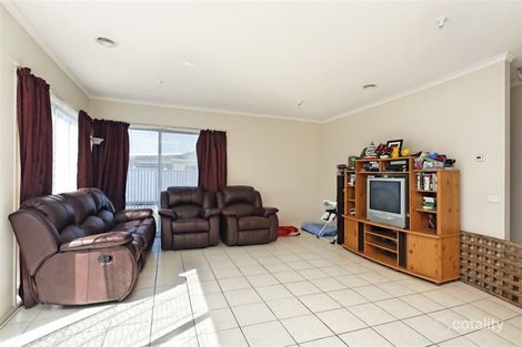 Property photo of 15 Paperbark Drive Pakenham VIC 3810