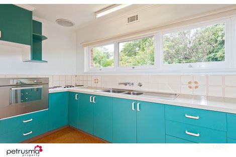 Property photo of 86 Malunna Road Lindisfarne TAS 7015