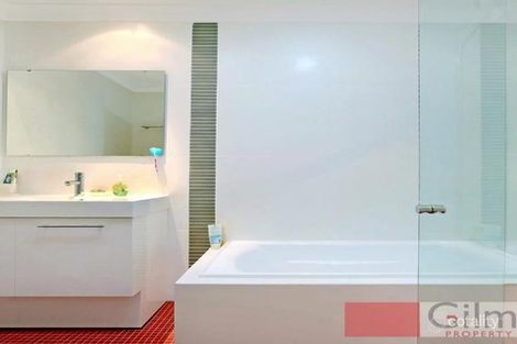 Property photo of 2/5 Christopher Street Baulkham Hills NSW 2153