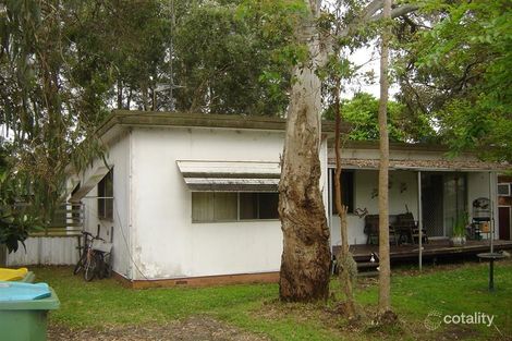 Property photo of 20 Murrumbong Road Summerland Point NSW 2259