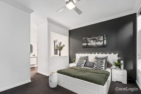 Property photo of 31 Central Park Drive Claremont Meadows NSW 2747