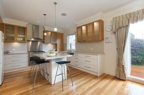 Property photo of 2A Clitheroe Court Glen Iris VIC 3146