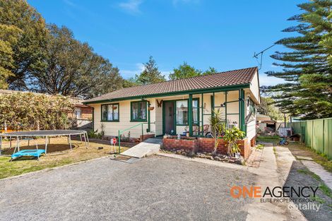 9 Sampson Cres, Bomaderry, NSW 2541