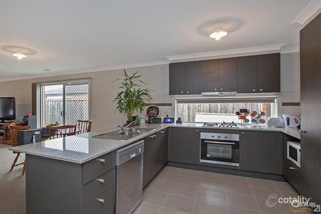 Property photo of 20 Central Avenue Pakenham VIC 3810
