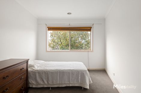 Property photo of 18 Oriel Road Ivanhoe VIC 3079