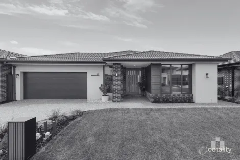 Property photo of 10 Verdant Drive Donnybrook VIC 3064