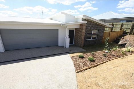 Property photo of 2/3 Grace View Street Darling Heights QLD 4350