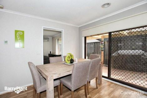 Property photo of 33 Abercarn Avenue Craigieburn VIC 3064