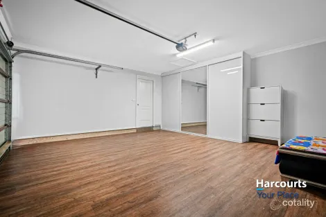 Property photo of 11 Stephenson Drive Ropes Crossing NSW 2760