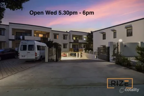 Property photo of 8/5 Eastleigh Loop Currambine WA 6028