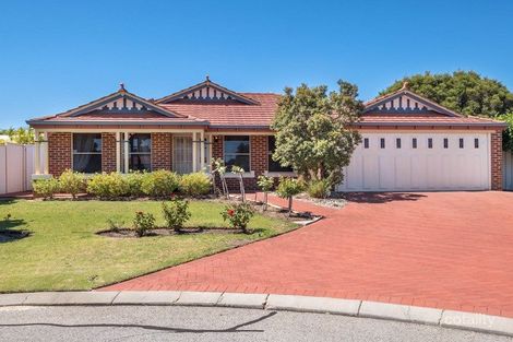 11 Boyd Cl, South Guildford, WA 6055