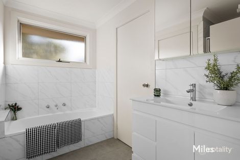 Property photo of 3/77 Wungan Street Macleod VIC 3085