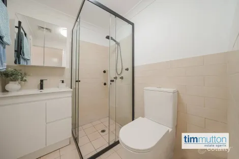 Property photo of 16 Franklin Road Chipping Norton NSW 2170