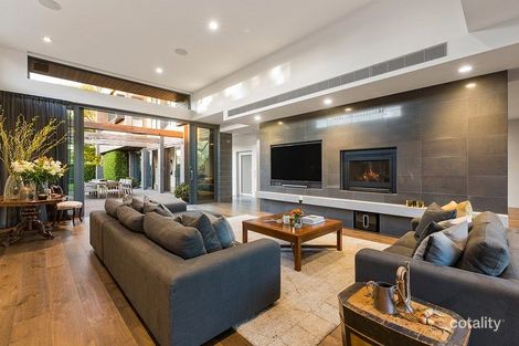 Property photo of 32 Cosham Street Brighton VIC 3186