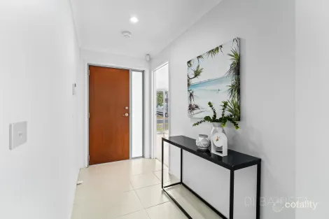 Property photo of 14 Gully Way Craigieburn VIC 3064