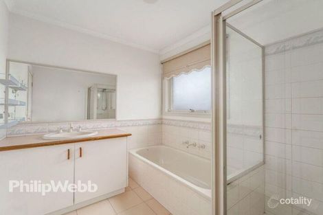 Property photo of 2/90 Carrington Road Box Hill VIC 3128