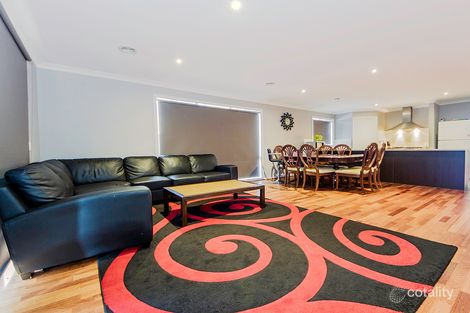 Property photo of 24 Kingbird Avenue Tarneit VIC 3029