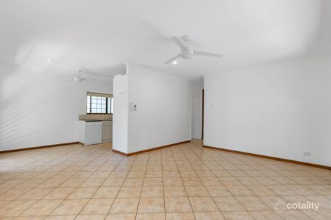 Property photo of 2/3 Agincourt Close Clifton Beach QLD 4879