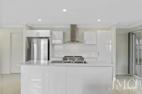 Property photo of 24 Bailey Court Ormeau QLD 4208