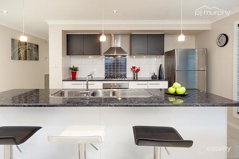 Property photo of 34 Greta Drive Hamilton Valley NSW 2641