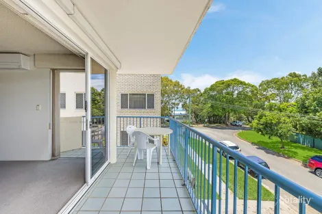 4/101 Esplanade, Golden Beach, QLD 4551