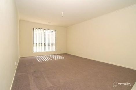 Property photo of 22 Eucumbene Road Manor Lakes VIC 3024