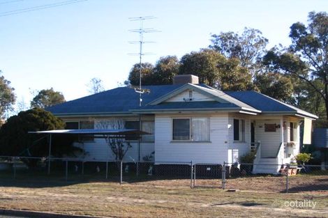 35 Wallen St, Miles, QLD 4415