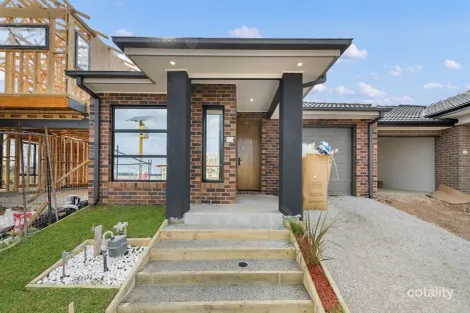 Property photo of 38 Malone Circuit Deanside VIC 3336