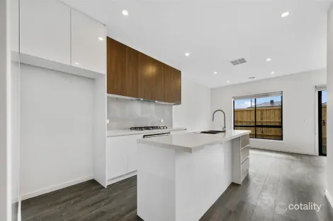 Property photo of 38 Malone Circuit Deanside VIC 3336