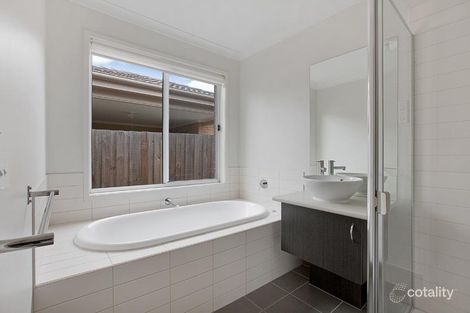 Property photo of 8 Rowanval Terrace Mernda VIC 3754
