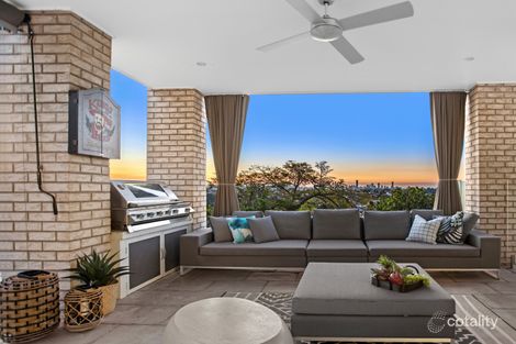 Property photo of 13 Castle Hill Street Holland Park West QLD 4121