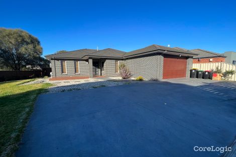 Property photo of 14 Bowman Court Taylors Hill VIC 3037