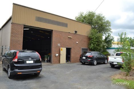 16 Racecourse Rd, Pakenham, VIC 3810