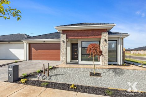 Property photo of 2 Woolspinner Crescent Wyndham Vale VIC 3024