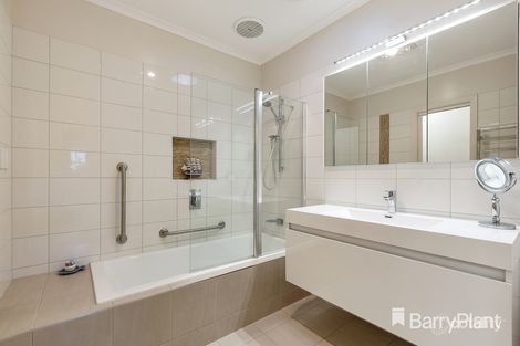 Property photo of 63 Leicester Avenue Glen Waverley VIC 3150