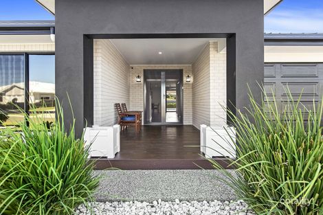 Property photo of 31 Peppermint Circuit Nikenbah QLD 4655