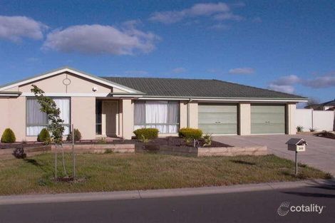 30 Clarendon Wynd, Caroline Springs, VIC 3023