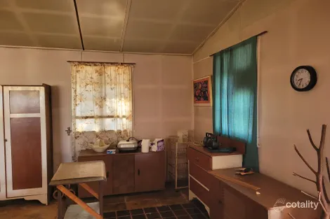 Property photo of 26 Crystal Street Willows QLD 4702