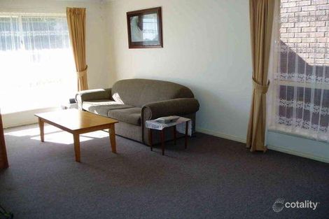 Property photo of 27 McIntosh Court Wynn Vale SA 5127