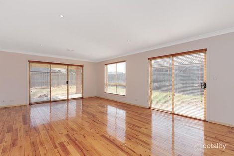 Property photo of 4 Ovens Circuit Whittlesea VIC 3757