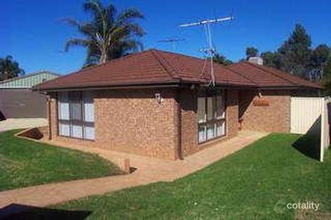 Property photo of 17 Dryberry Avenue St Clair NSW 2759