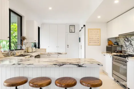 Property photo of 82 Whale Beach Road Avalon Beach NSW 2107