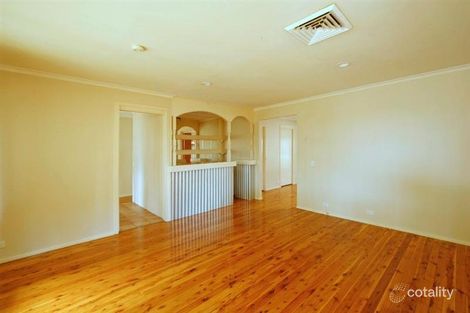 Property photo of 20 Aminya Crescent Bradbury NSW 2560