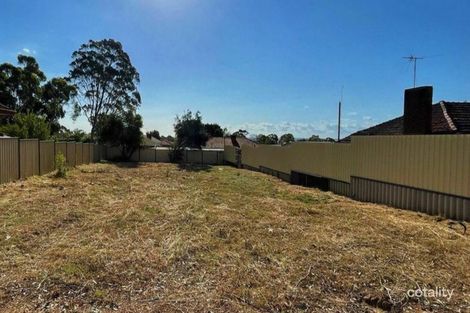 61 Scott St, Koongamia, WA 6056