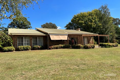 38-40 Service St, Porepunkah, VIC 3740