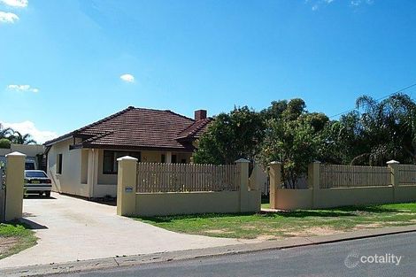 209 Fourth St, Wonthella, WA 6530