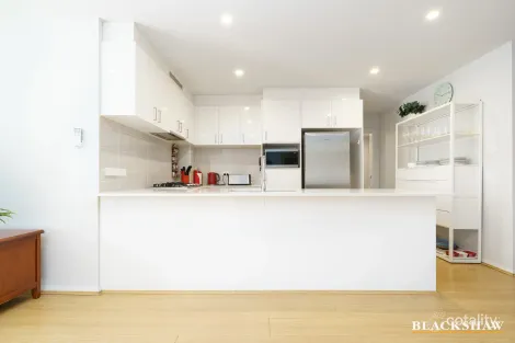 Property photo of 30/90 John Gorton Drive Coombs ACT 2611