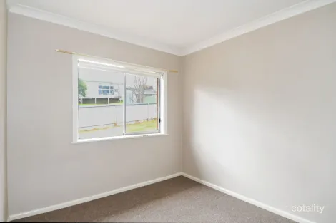 Property photo of 14 Casey Circuit West Bathurst NSW 2795